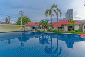 Resort 6-3BR Huge Pool, BBQ, 300m-Beach, 5 mins to Walking Street